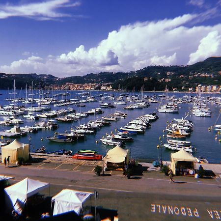 La Finestra Sul Mare Villa Lerici Luaran gambar