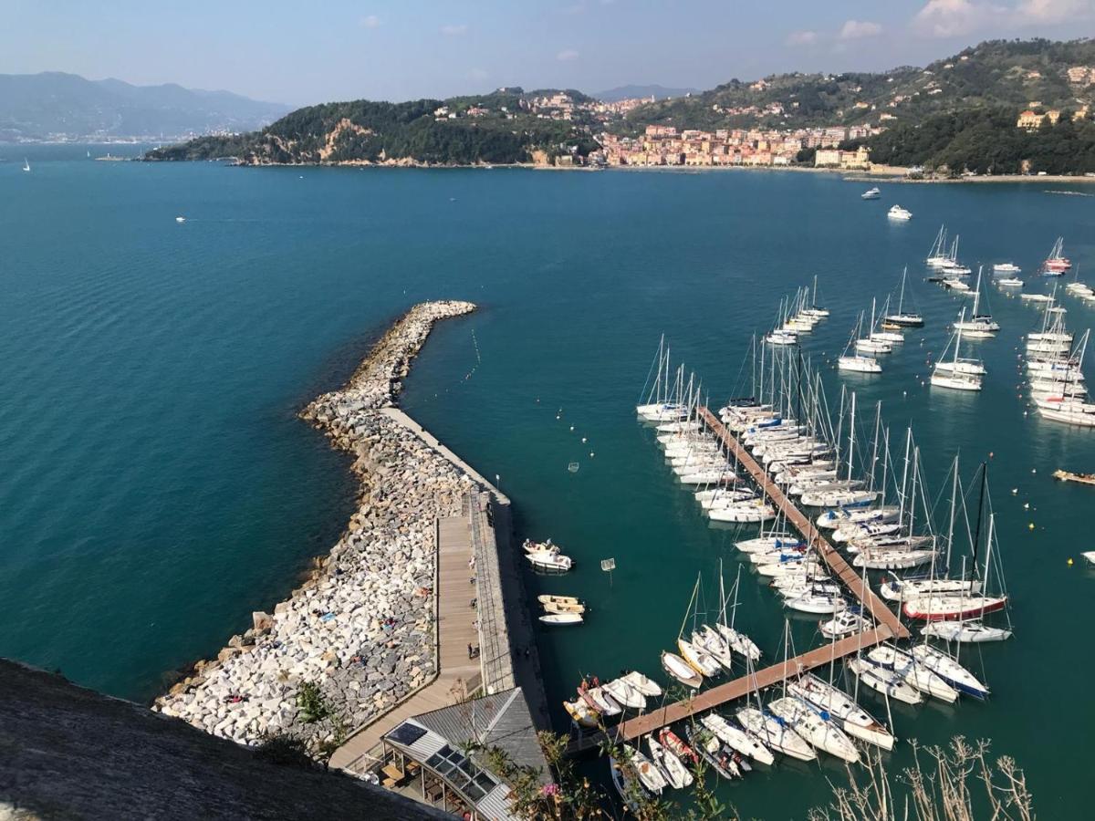 La Finestra Sul Mare Villa Lerici Luaran gambar
