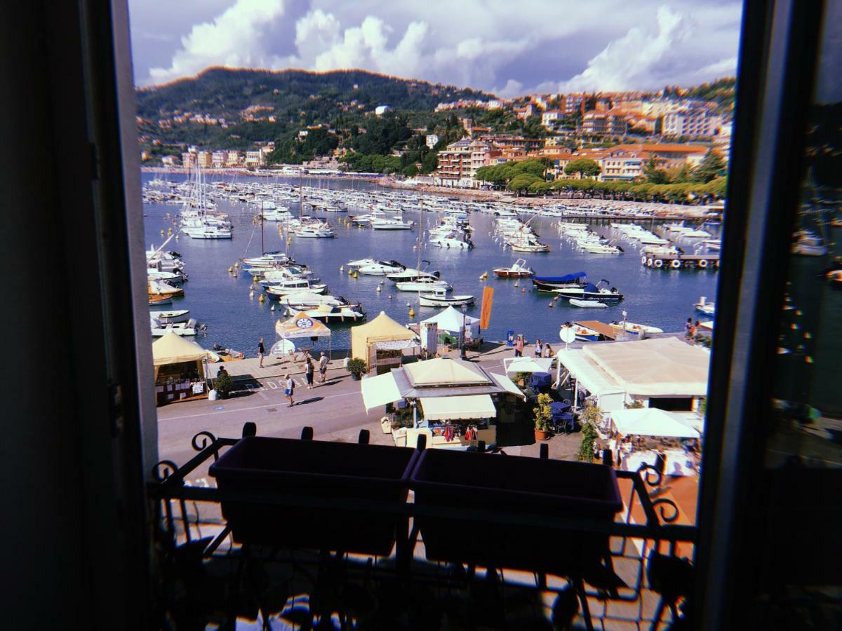 La Finestra Sul Mare Villa Lerici Luaran gambar